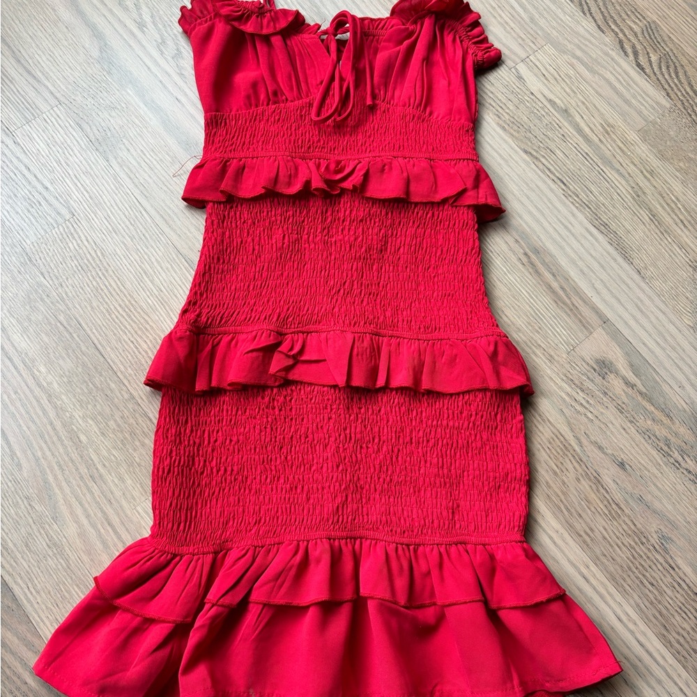 ThatsSoFetch Red Ruched Smocked Ruffle Mini Dress Size Small - Picture 2 of 8